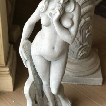 Statue ‘Muse de l’harmonie’: S30