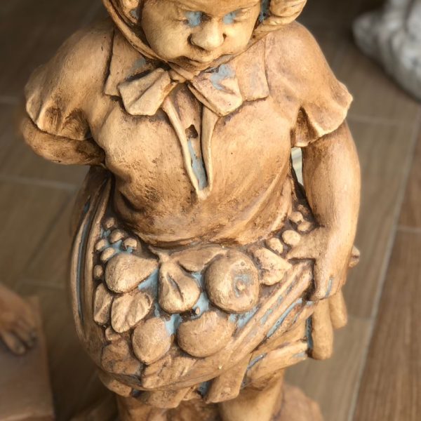 Statue fillette :S6
