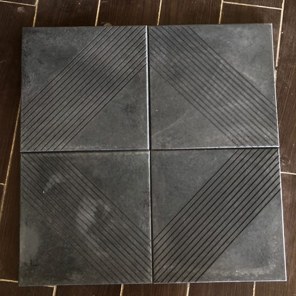 Dallage 30*30 en béton fibré (DL1012)