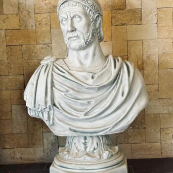 Unique statue de Hannibal: S20