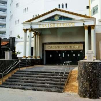 façade et pilier (Casino Europe)